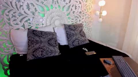 clehon_grant online show from March 21, 5:51 pm