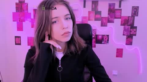 ur Cleo online show from March 14, 9:54 am