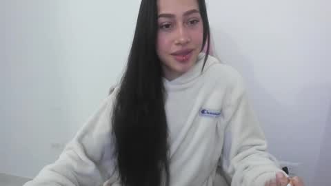 cleo y maikol online show from September 24, 2:43 am