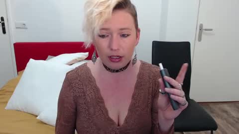 Syl  online show from February 27, 6:53 pm