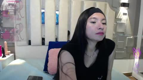 Cloe online show from April 22, 8:28 pm