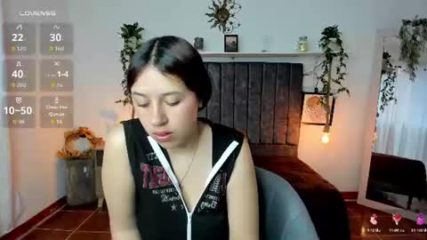 cloe_7 online show from June 14, 12:16 pm