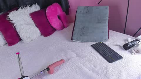 Cloe Bridgee online show from January 18, 3:03 am