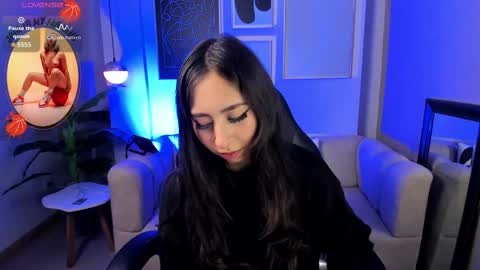 Snapshot of cloe_martinez_ chatting on October 3, 10:37 pm Cloe online show from October 3, 10:37 pm