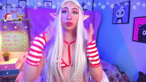 Snapshot of cloe_martinez_ chatting on December 21, 10:40 pm Cloe online show from December 21, 10:40 pm