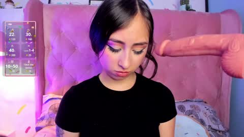 Snapshot of cloe_martinez_ chatting on January 12, 8:36 pm Cloe online show from January 12, 8:36 pm