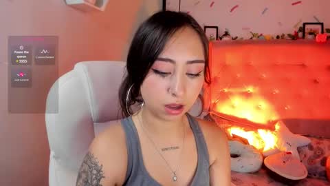 Snapshot of cloe_martinez_ chatting on March 1, 9:15 pm Cloe online show from March 1, 9:15 pm