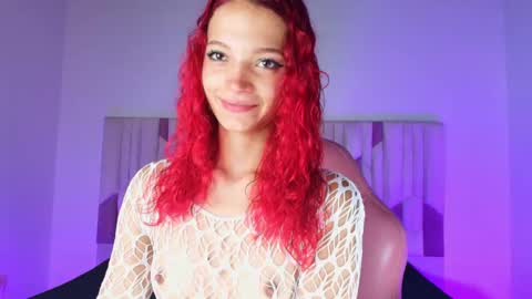 Snapshot of cloe_stanfort chatting on October 8, 7:18 pm Cloe Stanfort online show from October 8, 7:18 pm