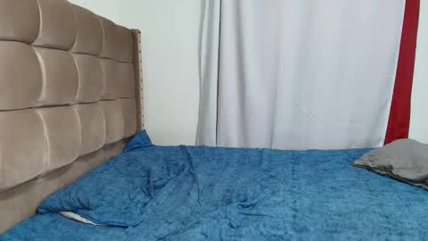 clover online show from October 14, 9:45 am