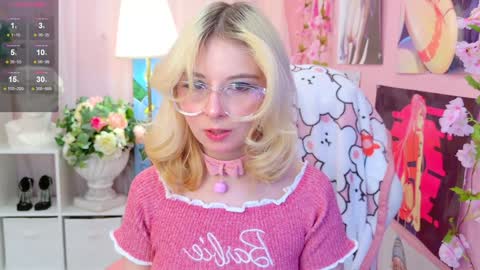 Snapshot of coconut_mia chatting on January 21, 9:04 pm Mia online show from January 21, 9:04 pm
