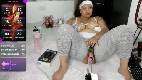 laurita online show from April 24, 1:36 pm