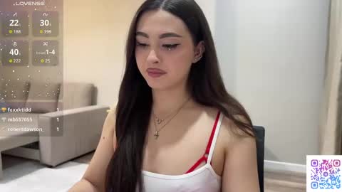 Yumi online show from April 17, 11:40 pm