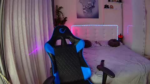 Ur goddess Nikki online show from April 25, 1:41 pm