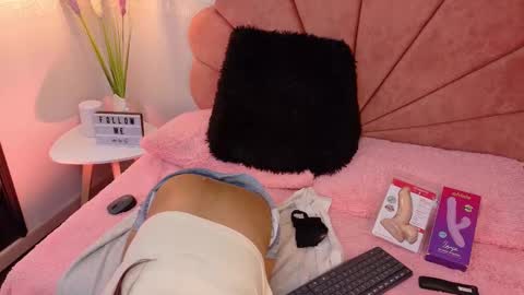 Snapshot of conejita_420_ chatting on September 18, 9:35 pm conejita_420_ online show from September 18, 9:35 pm