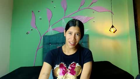 C O N N I E online show from December 1, 1:03 pm