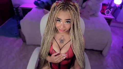 Snapshot of conny_curly chatting on February 3, 1:08 pm Conny online show from February 3, 1:08 pm