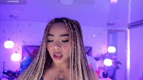 Snapshot of conny_curly chatting on January 6, 1:19 pm Conny online show from January 6, 1:19 pm