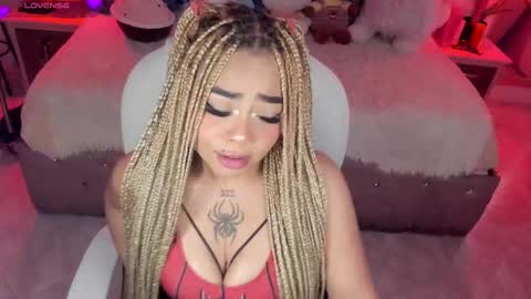 Snapshot of conny_curly chatting on February 26, 1:43 pm Conny online show from February 26, 1:43 pm