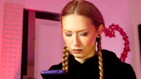 Ginger The Cringer online show from October 27, 9:16 am