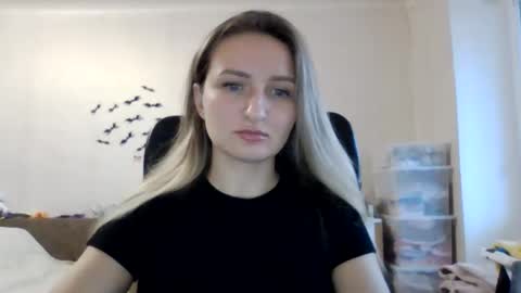 cora_fora online show from November 11, 12:24 pm