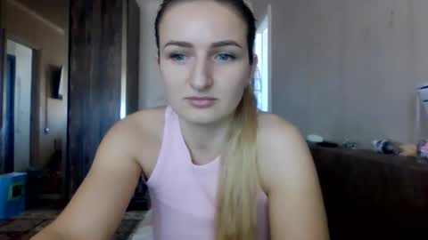 cora_fora online show from February 9, 9:55 am