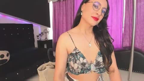 Coral  online show from February 19, 1:32 pm