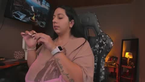 Snapshot of coraline_latin chatting on February 20, 10:04 pm Coraline online show from February 20, 10:04 pm