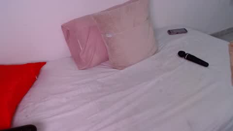 Coral Reyes online show from November 27, 10:51 am