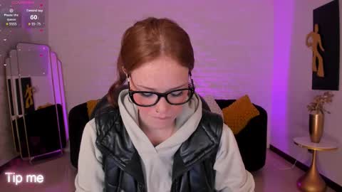 Corinne Russo online show from December 23, 5:11 am