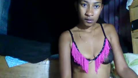 Snapshot of corisexy chatting on September 18, 9:46 pm corisexy online show from September 18, 9:46 pm