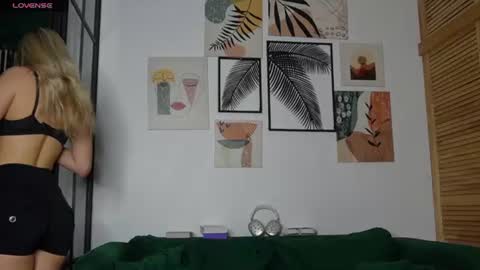 Im Cornelia FANSLY   free telegram  INSTA online show from July 14, 7:40 pm