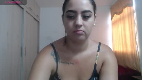 Snapshot of couple_sexandlove chatting on October 10, 3:50 pm EMILY online show from October 10, 3:50 pm