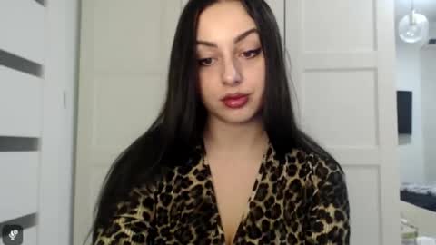 Courtney online show from December 4, 3:57 pm