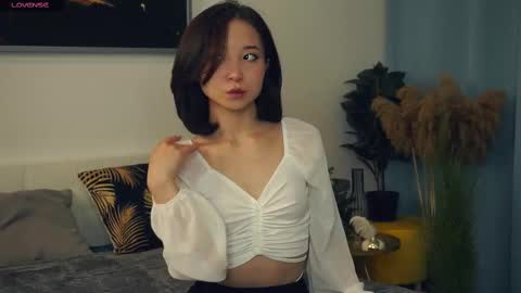 Yui online show from March 6, 7:57 am