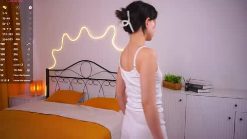 Yui online show from April 22, 7:16 am