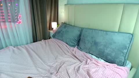 Eva online show from March 7, 8:38 pm