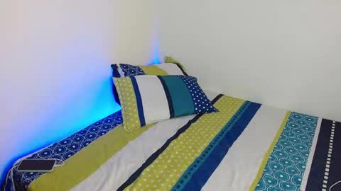 Mely online show from February 12, 4:12 am