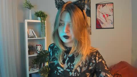 Alice online show from February 4, 2:42 pm