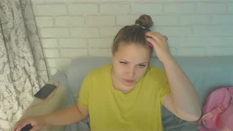 Snapshot of crazyy_girl_ chatting on February 6, 2:48 pm Crazyy Girl online show from February 6, 2:48 pm
