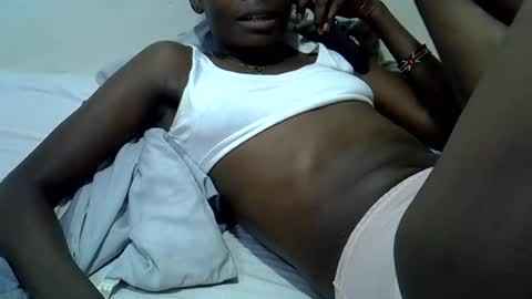 creamy_pussie online show from July 14, 7:51 pm