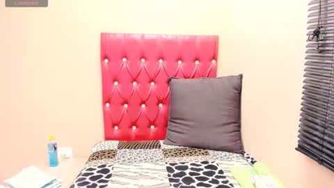 creamyindian4u online show from April 24, 5:43 am