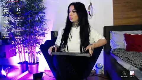 Sophie online show from April 26, 5:27 am