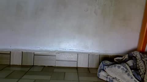 creamyposh1 online show from April 25, 12:41 pm