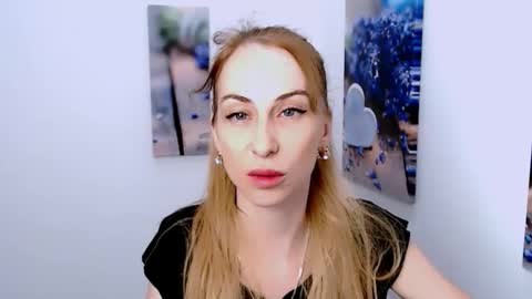 Snapshot of create_your_own_sun chatting on September 9, 12:49 pm Lera online show from September 9, 12:49 pm