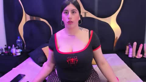 Criistaal   online show from March 7, 5:14 am