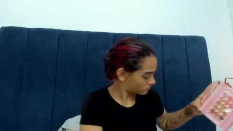 cris_dulce online show from June 10, 7:23 pm
