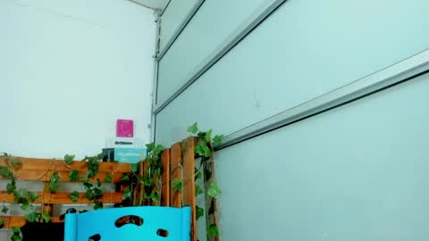 cris_dulce online show from April 15, 7:25 pm