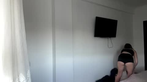 crissymemo online show from June 21, 3:38 pm