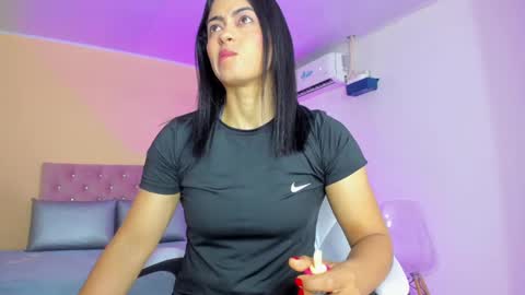 Snapshot of cristal_crossfit chatting on September 29, 10:20 am Cristal online show from September 29, 10:20 am