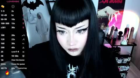 Cris online show from March 12, 9:17 pm